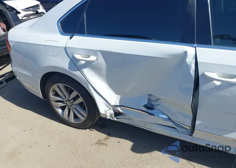 2017 Volkswagen Passat 1.8T Sel Premium from USA, damaged, VIN 1VWCT7A35HC053497